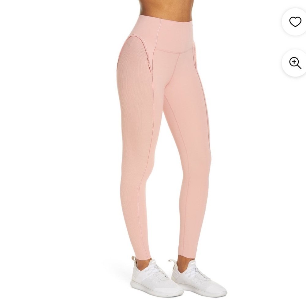 BLACK Nike Yoga Luxe Legging